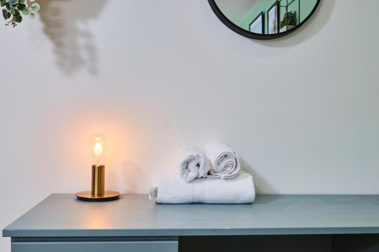 Stunning City Centre 3 Bed, 3 Bath - Sleeps 8! Apartamento Leeds  Exterior foto